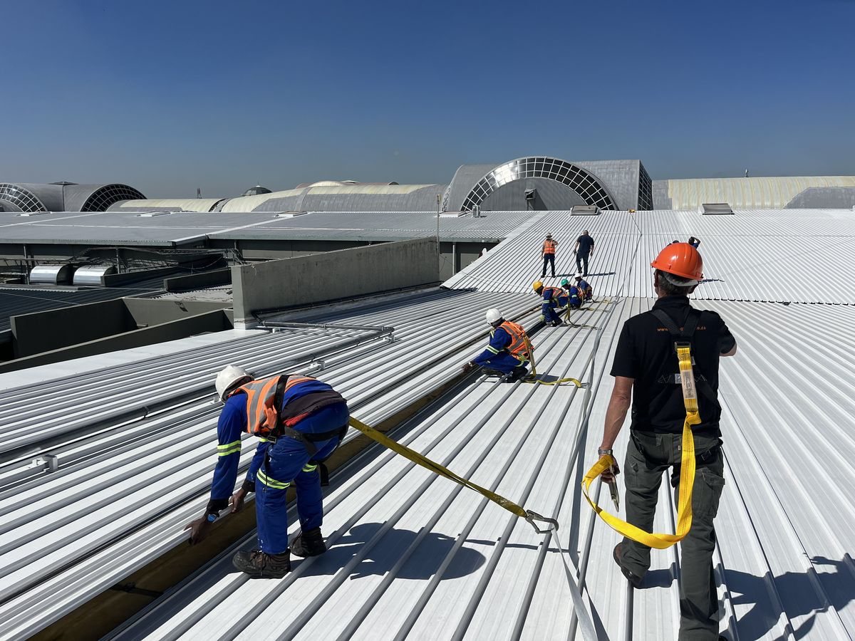 Essential Tips For Choosing Durable Materials For Your Roof